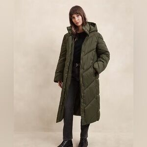 Banana Republic Olive Green Puffer Coat